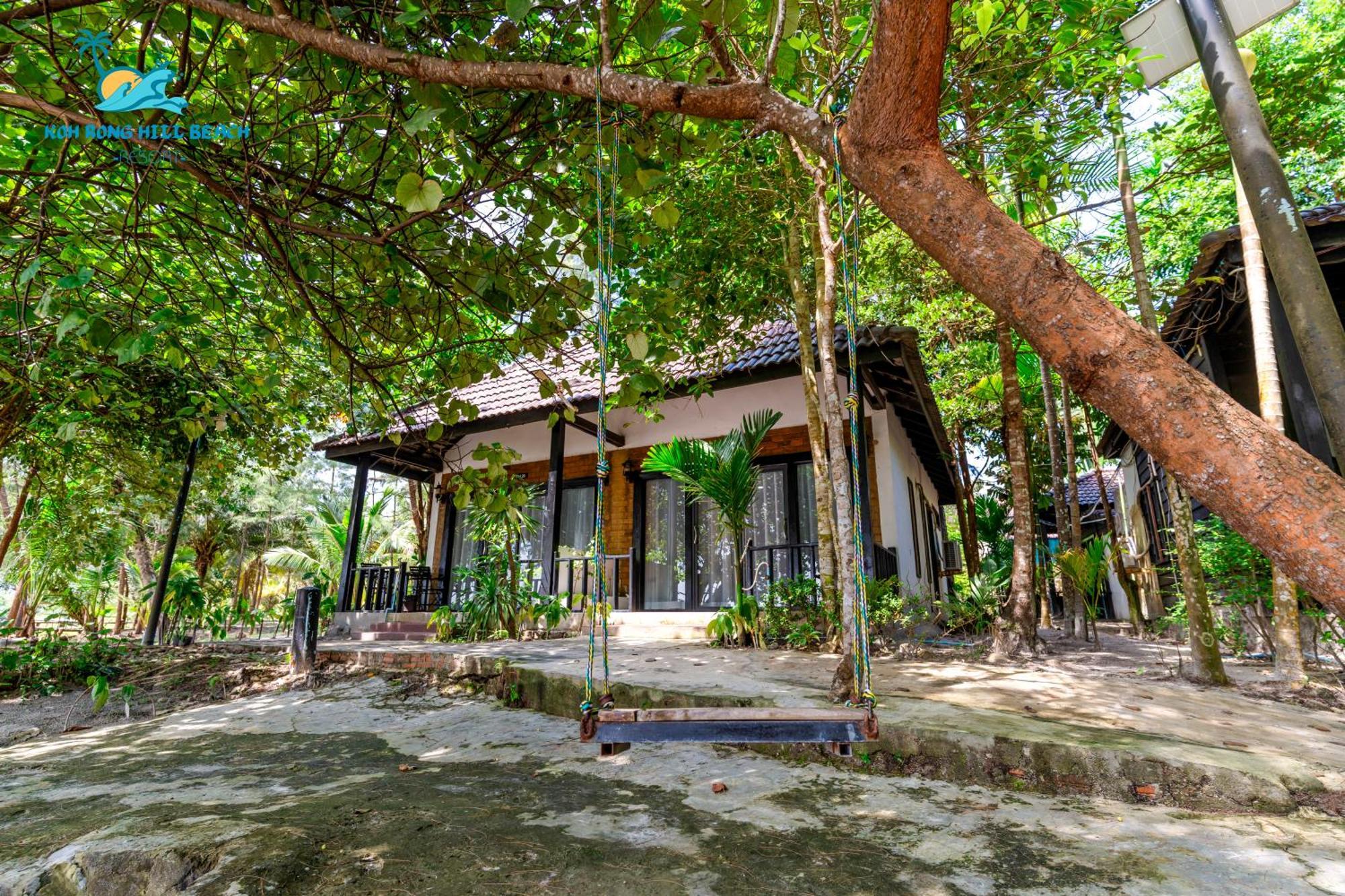 Koh Rong Hill Beach Resort Derm Tkov Village Exterior foto